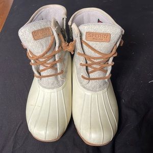 Womens Sperry boots